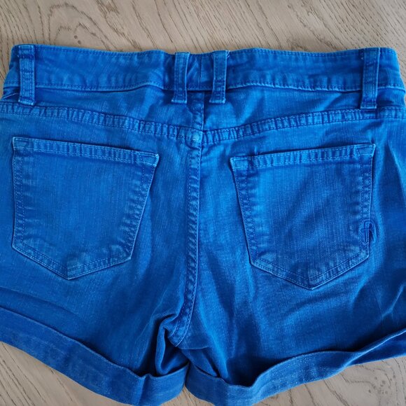 Rich & Skinny size 26 blue denim shorts - Picture 5 of 5